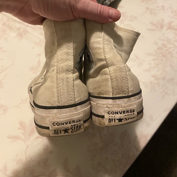 Size 7.5 converse platform high tops - Picture 3 of 4